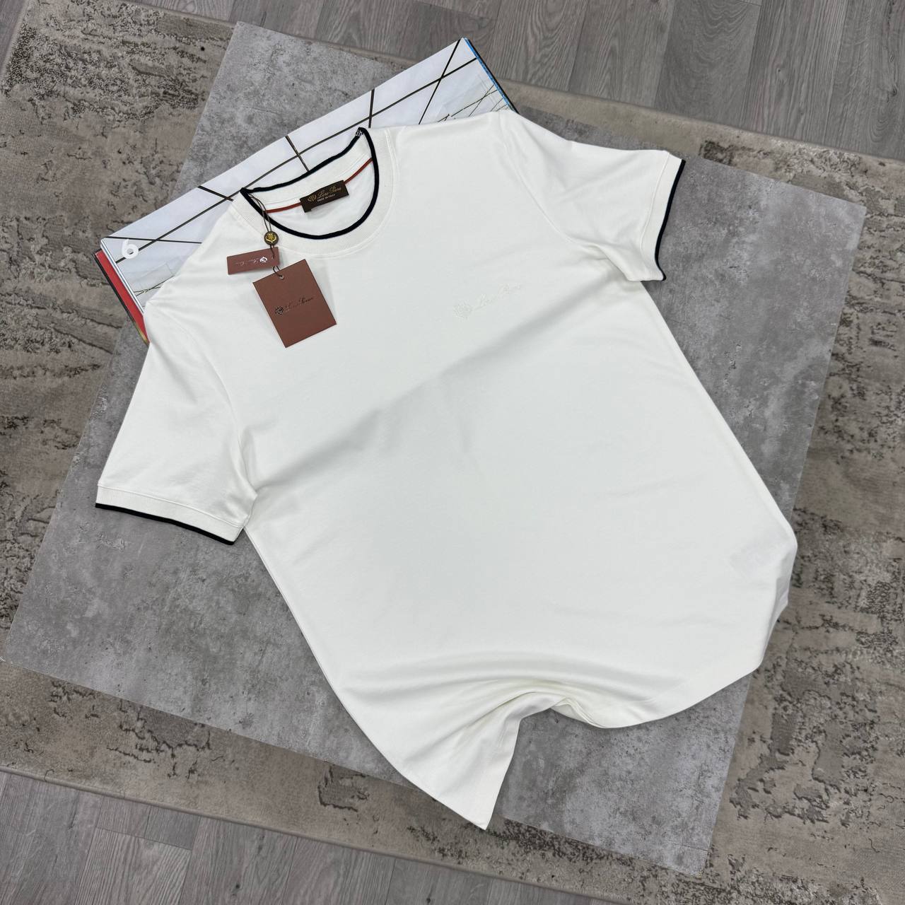 LORO TIPPED COLLAR TSHIRT - WHITE