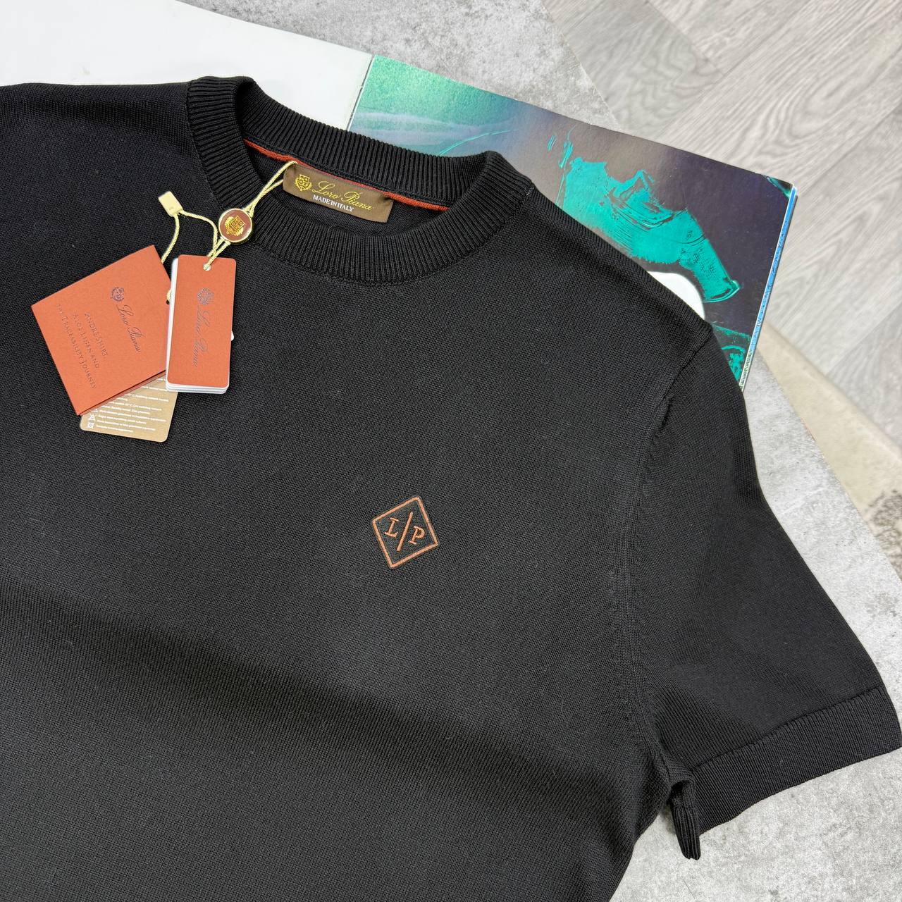 LORO TSHIRT - BLACK