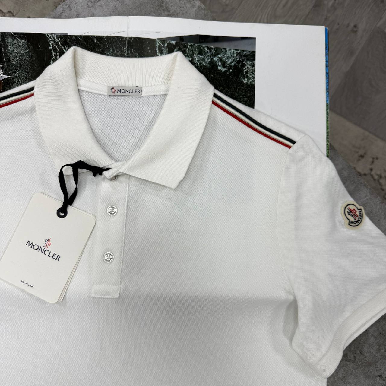MNCLR STRIPE POLO - WHITE