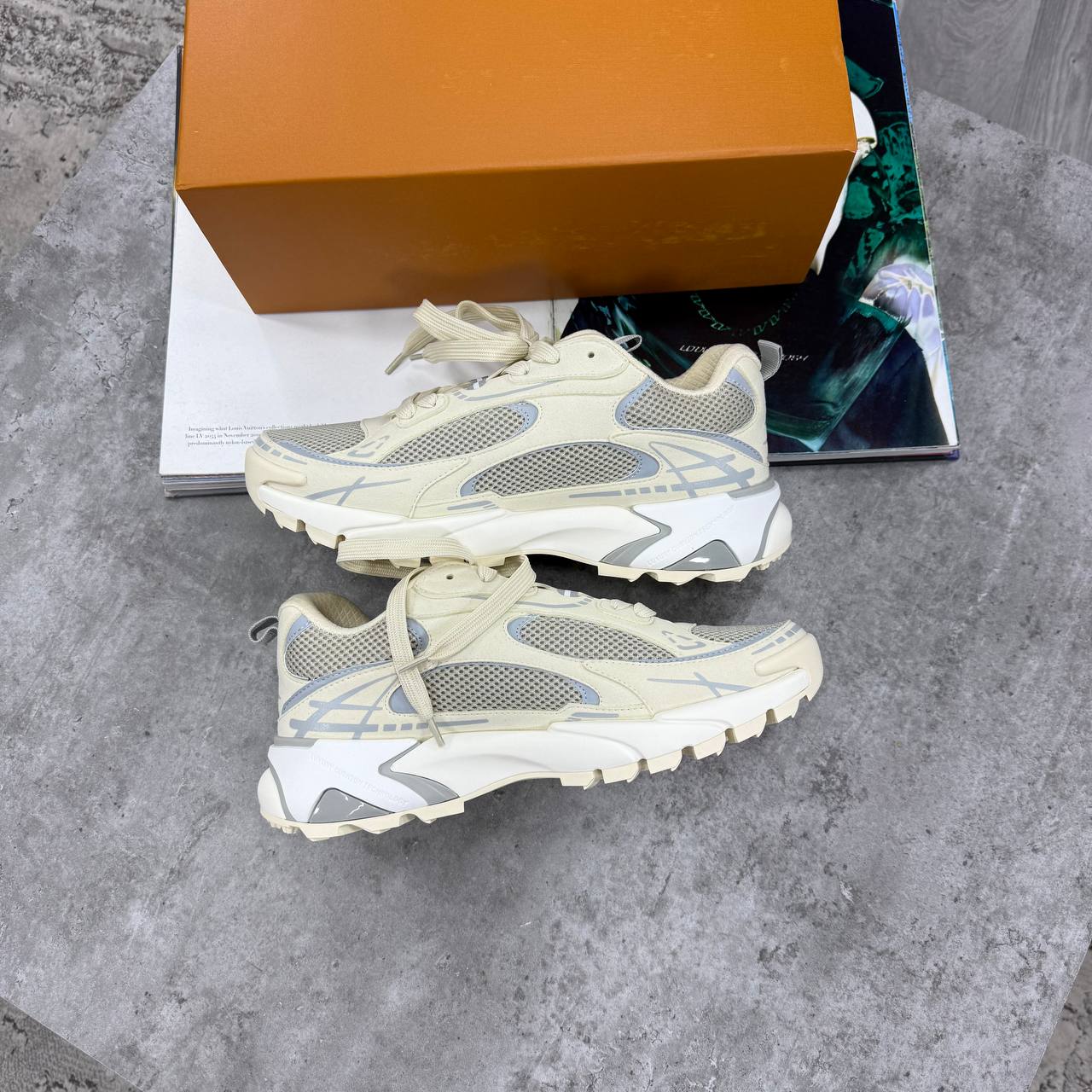 LVE TACTIC TRAINER - BEIGE