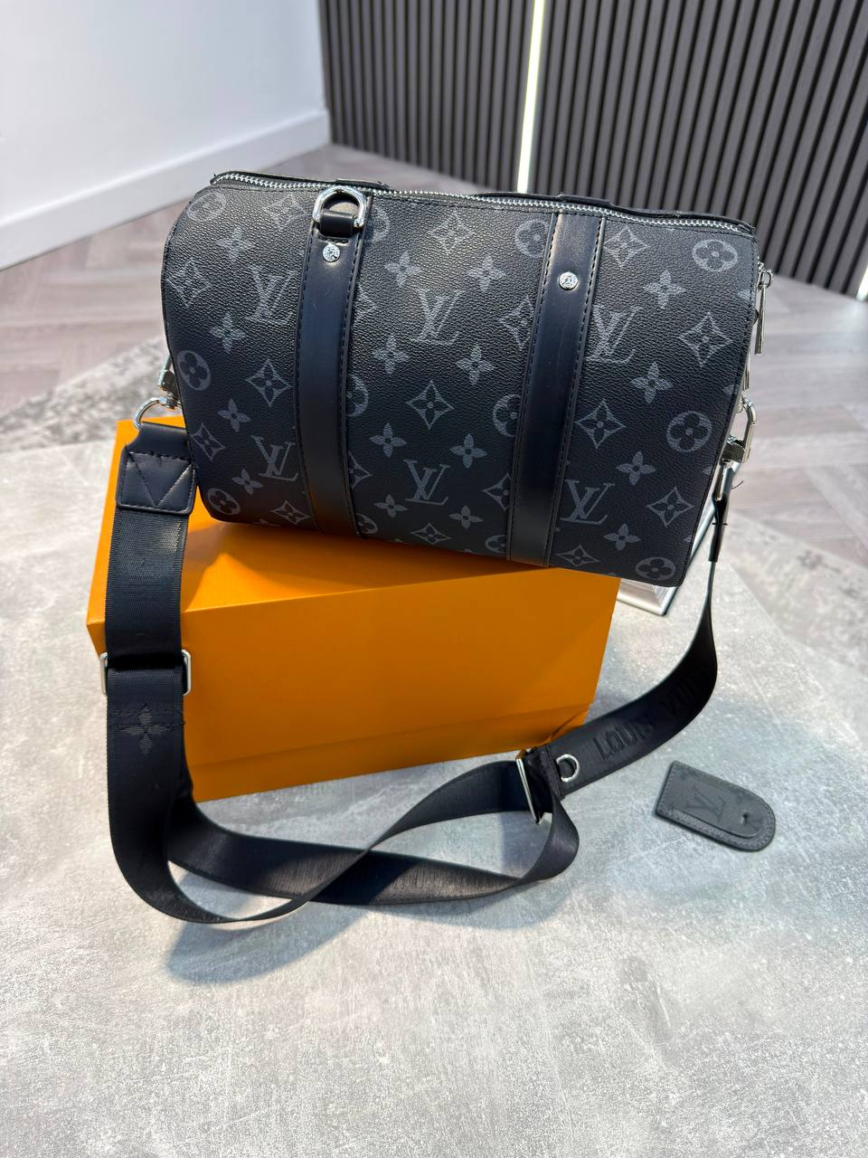 LVE KEEPALL CITY BAG - BLACK