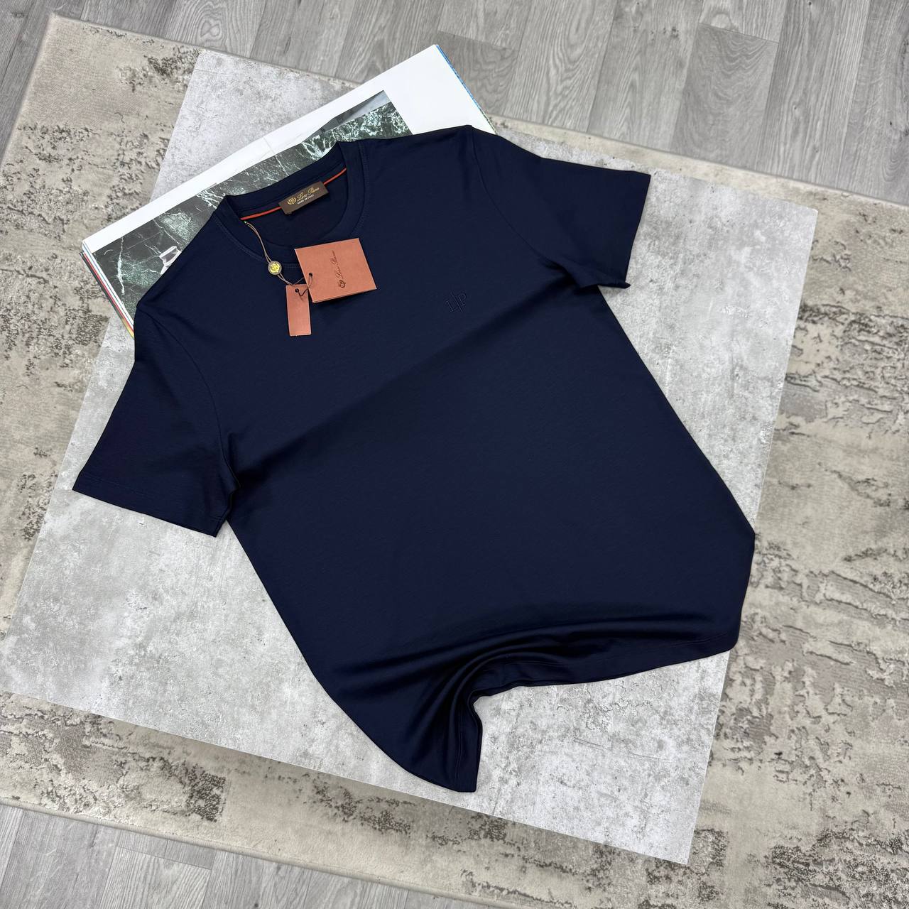 LORO CREWNECK TSHIRT - NAVY