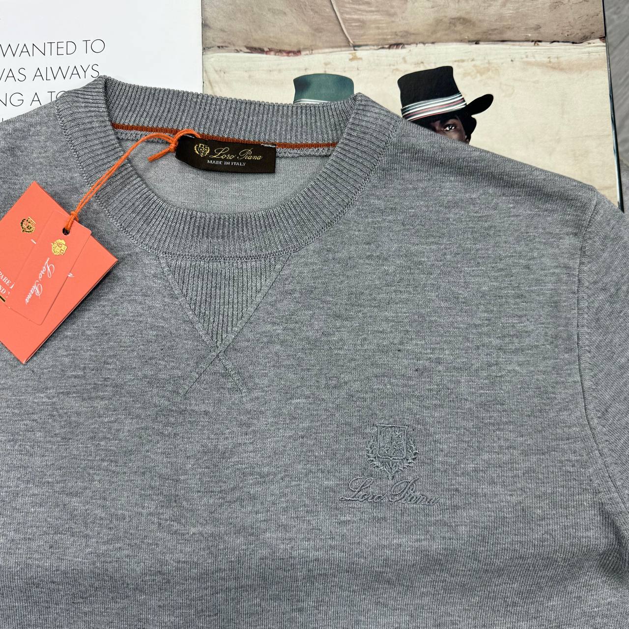 LORO KNIT V-NECK TSHIRT - GREY