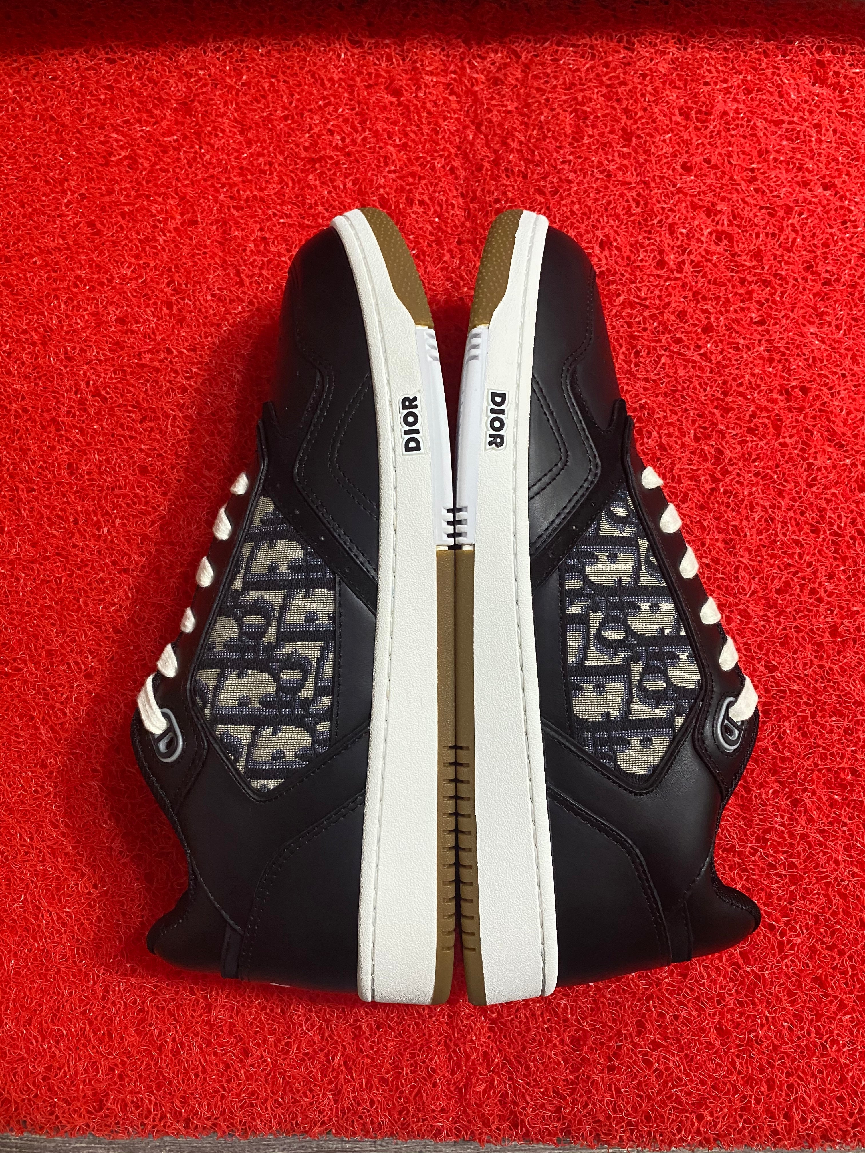 B27 TRAINER - BLACK