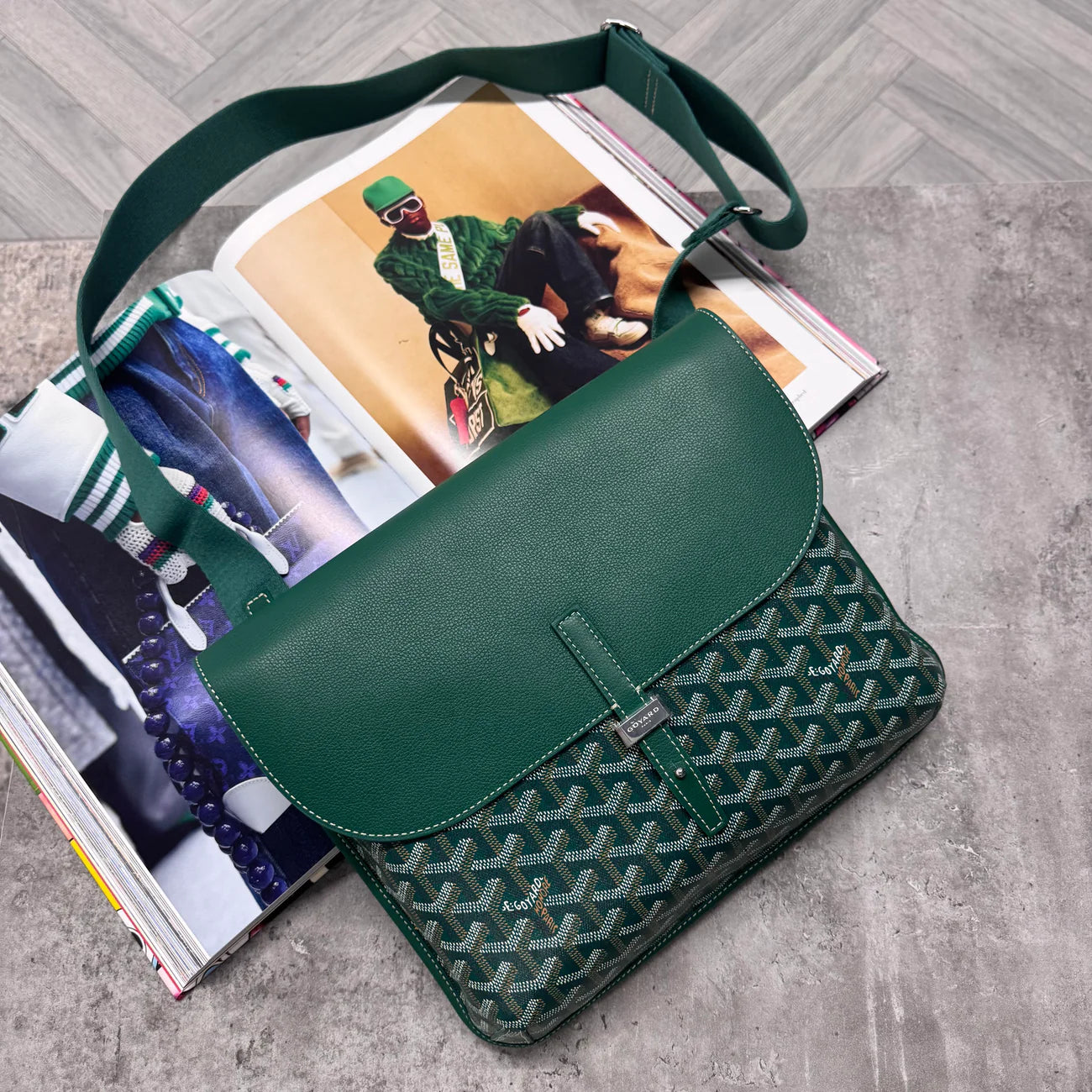 (PRE ORDER) GYRD MAN BAG - GREEN