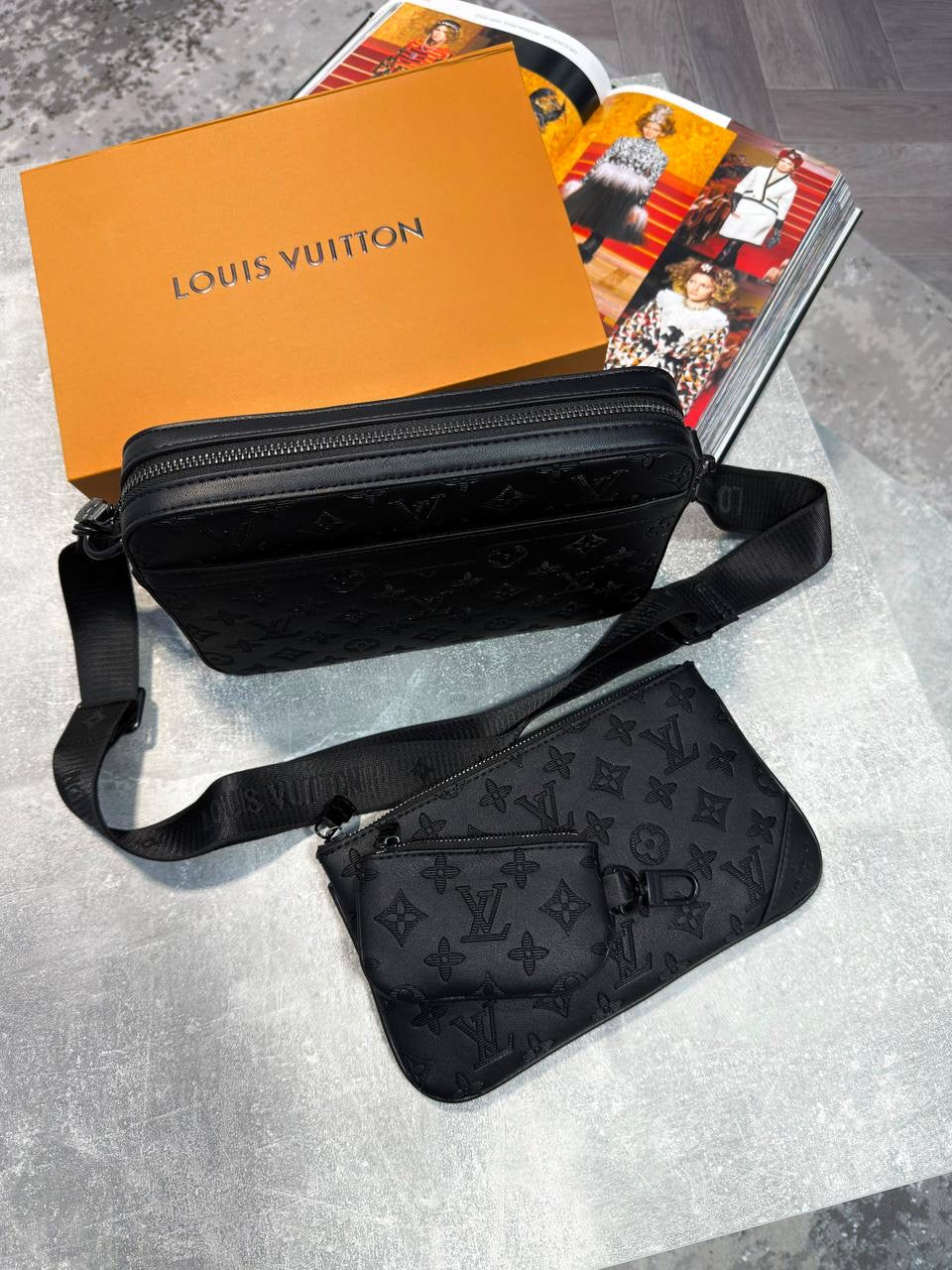 LVE TRIO MESSENGER BAG - TRIPLE BLACK