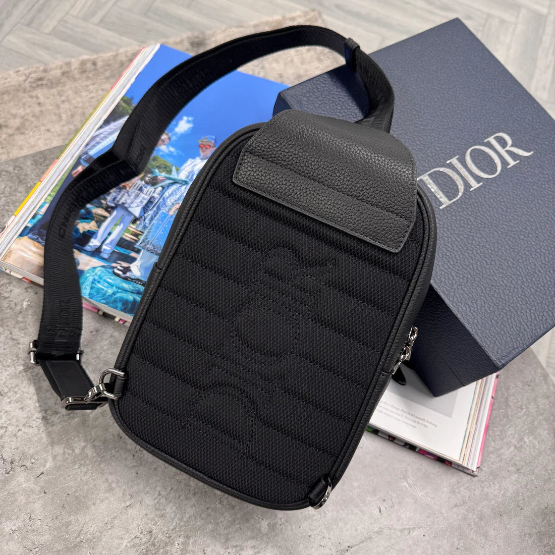 (PRE ORDER) CD CROSSBODY SLING - BLACK