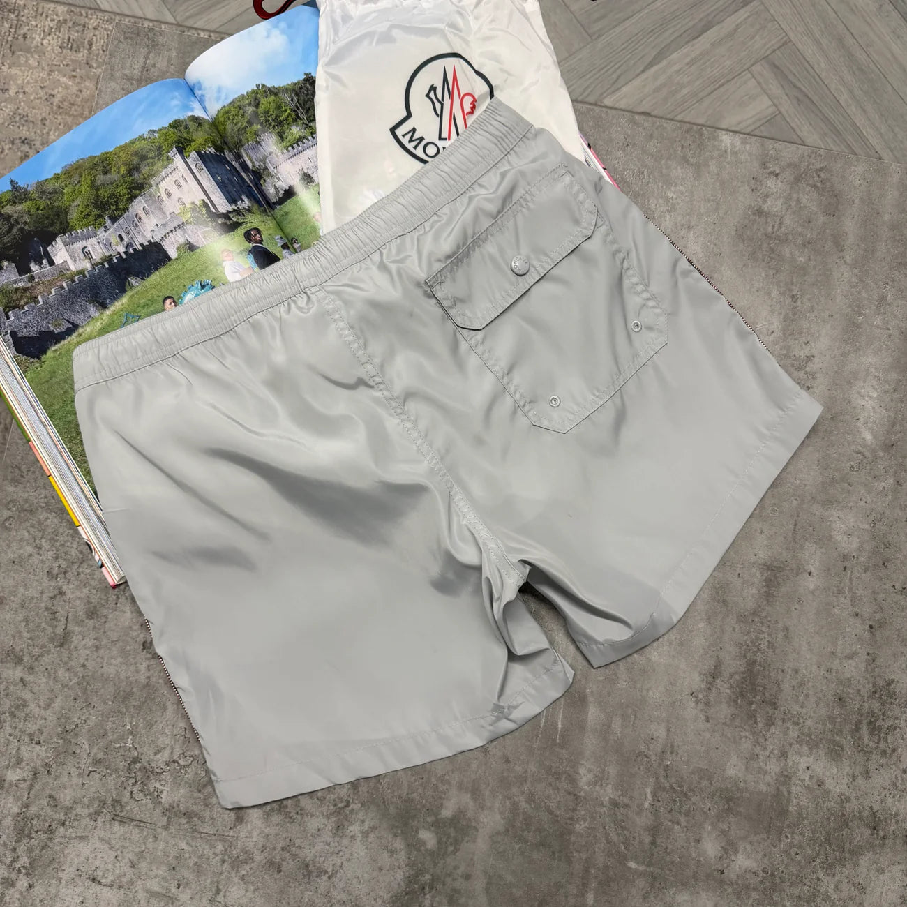 MNCLR STRIPED BAGGED SWIMS - LIGHT GREY