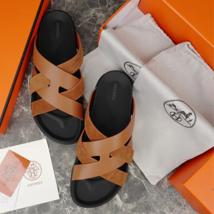 (PRE ORDER) H CROSSOVER SLIDES - TAN