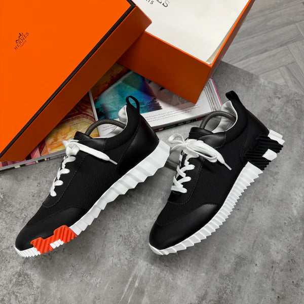 HMES TRAINER - BLACK / WHITE