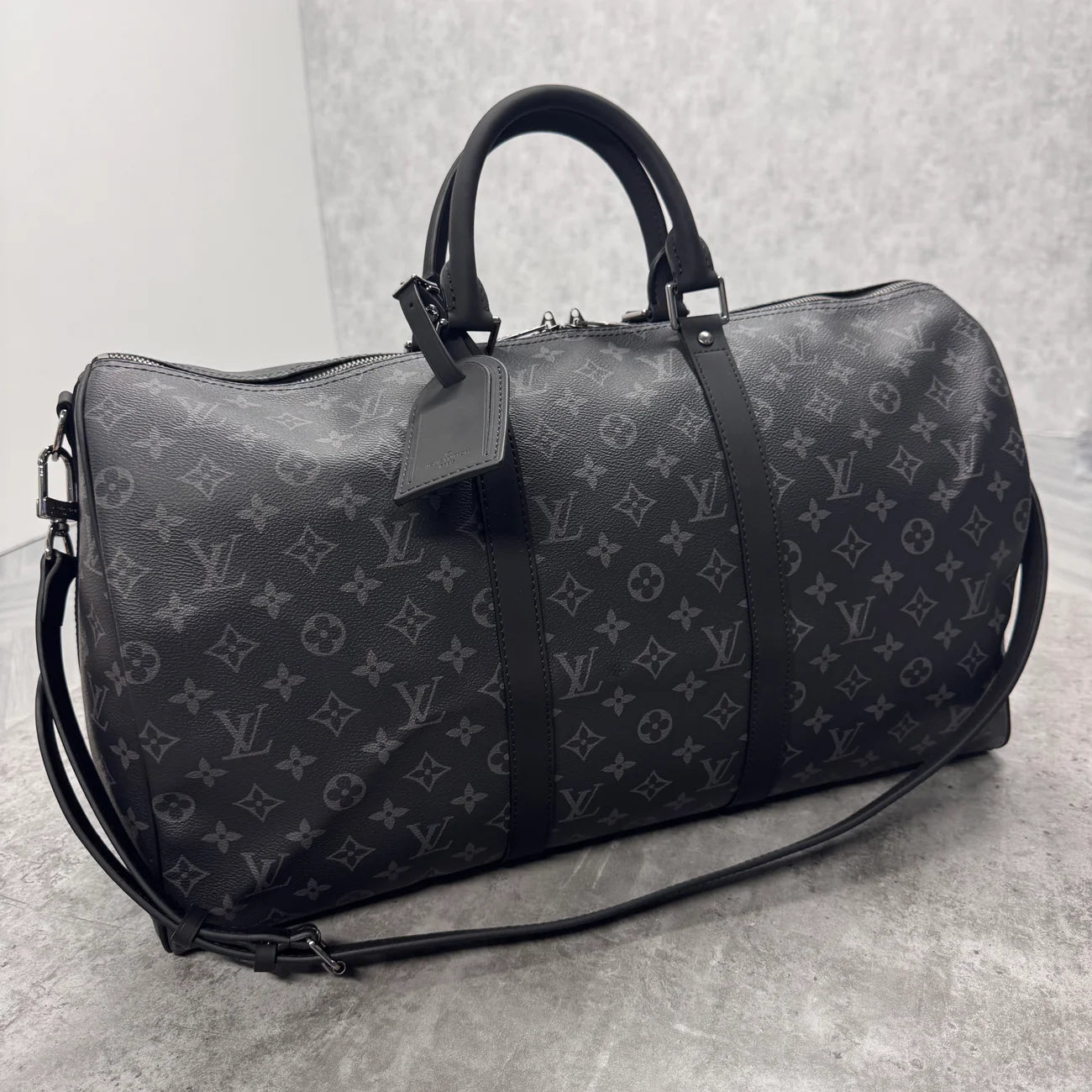 (PRE ORDER) LVE DUFFEL BAG (50) - BLACK