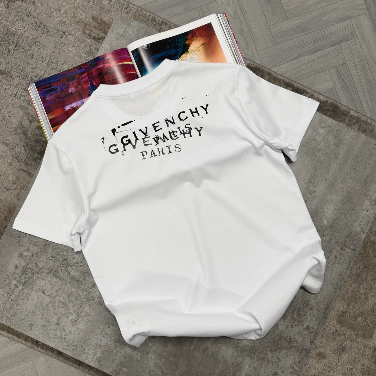 GVY STAMP LOGO TSHIRT - WHITE