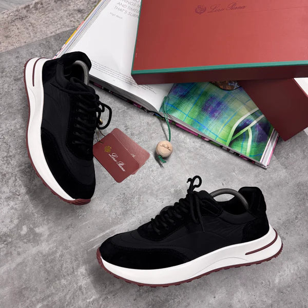 LORO SUEDE RUNNER TRAINER - BLACK