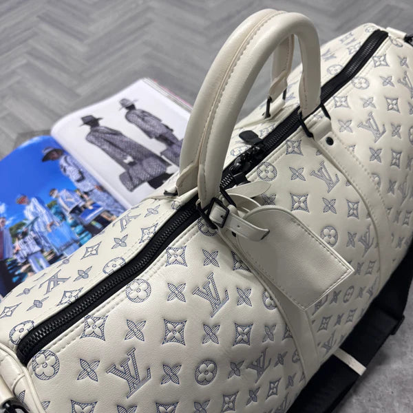 LVE DUFFEL BAG (50) - WHITE