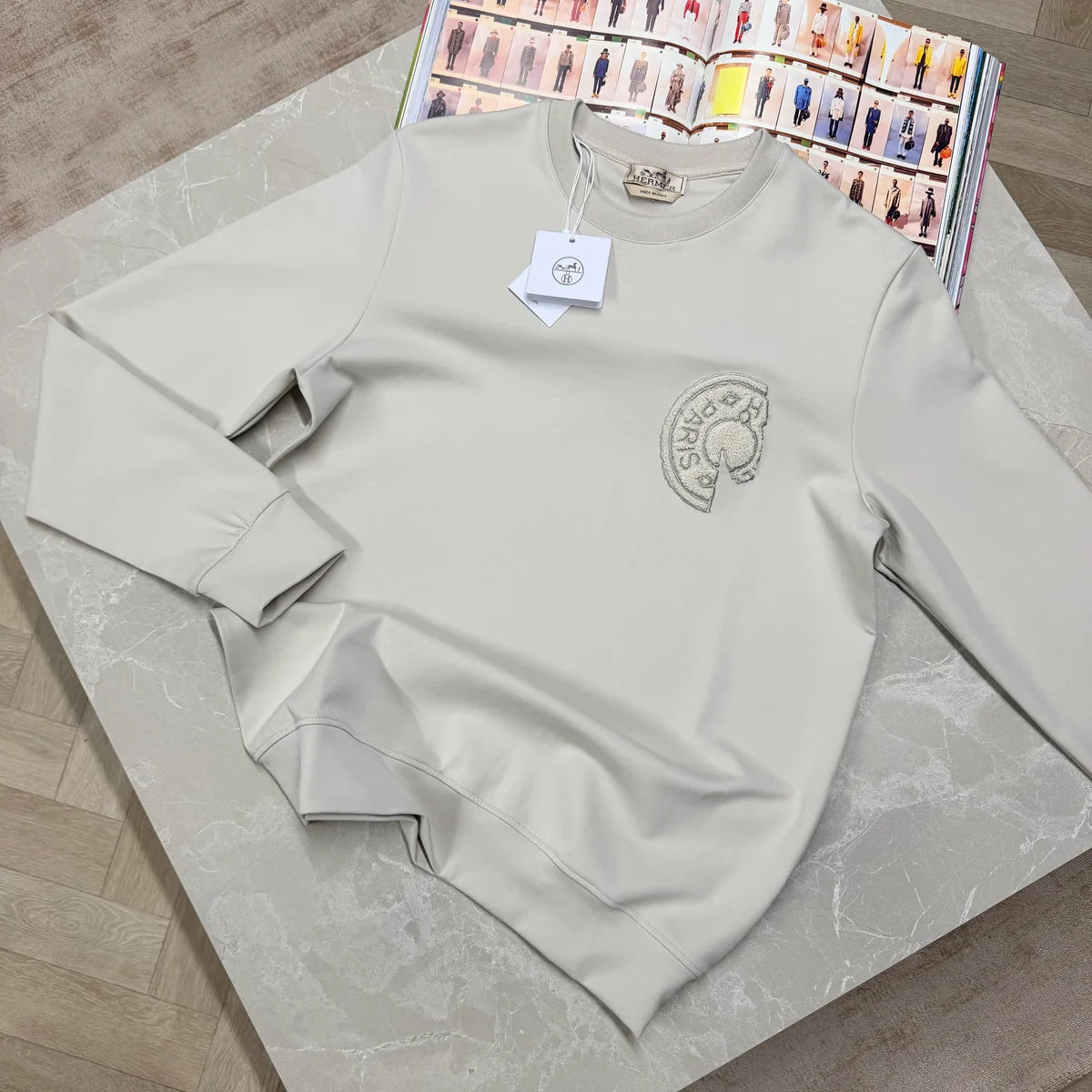 H CREWNECK - CREAM