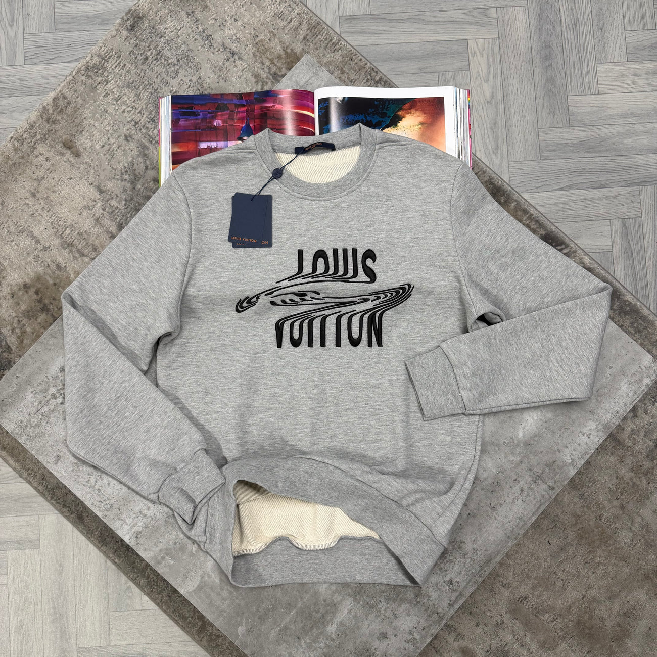 LVE CREWNECK JUMPER - GREY