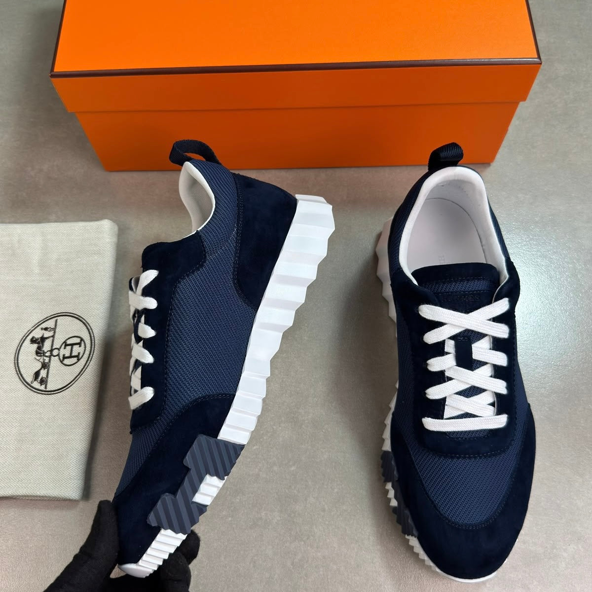 H TRAINER - NAVY SUEDE