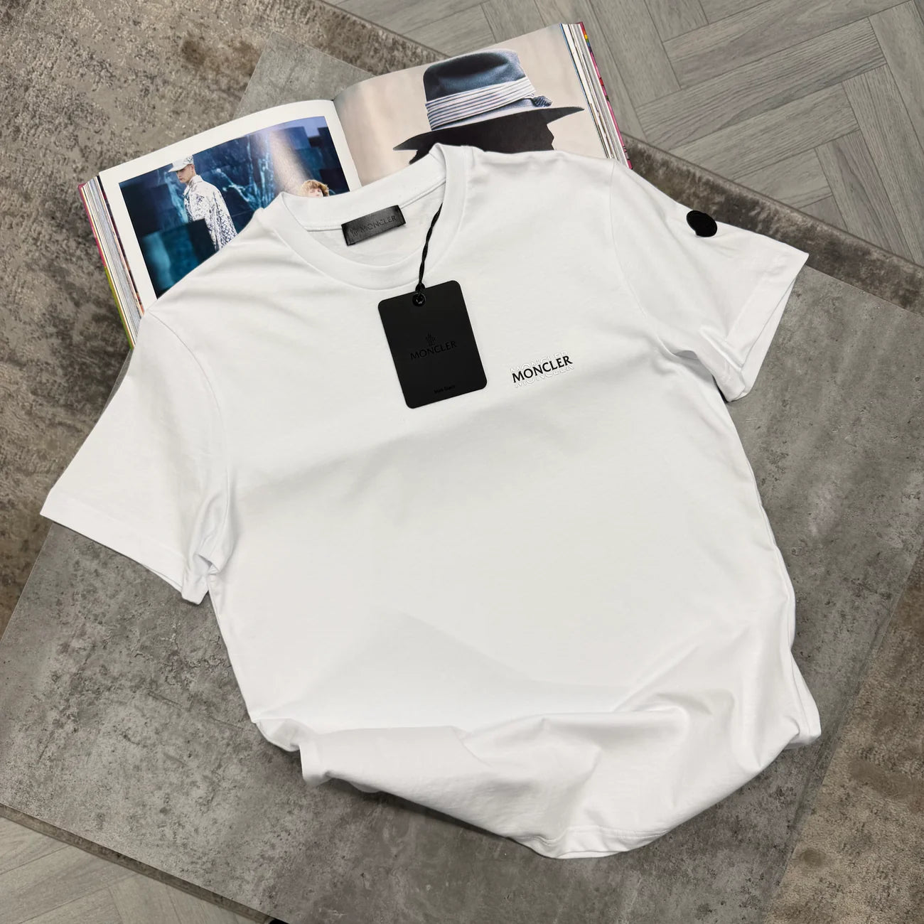 MNCLR SPLIT LOGO TSHIRT - WHITE