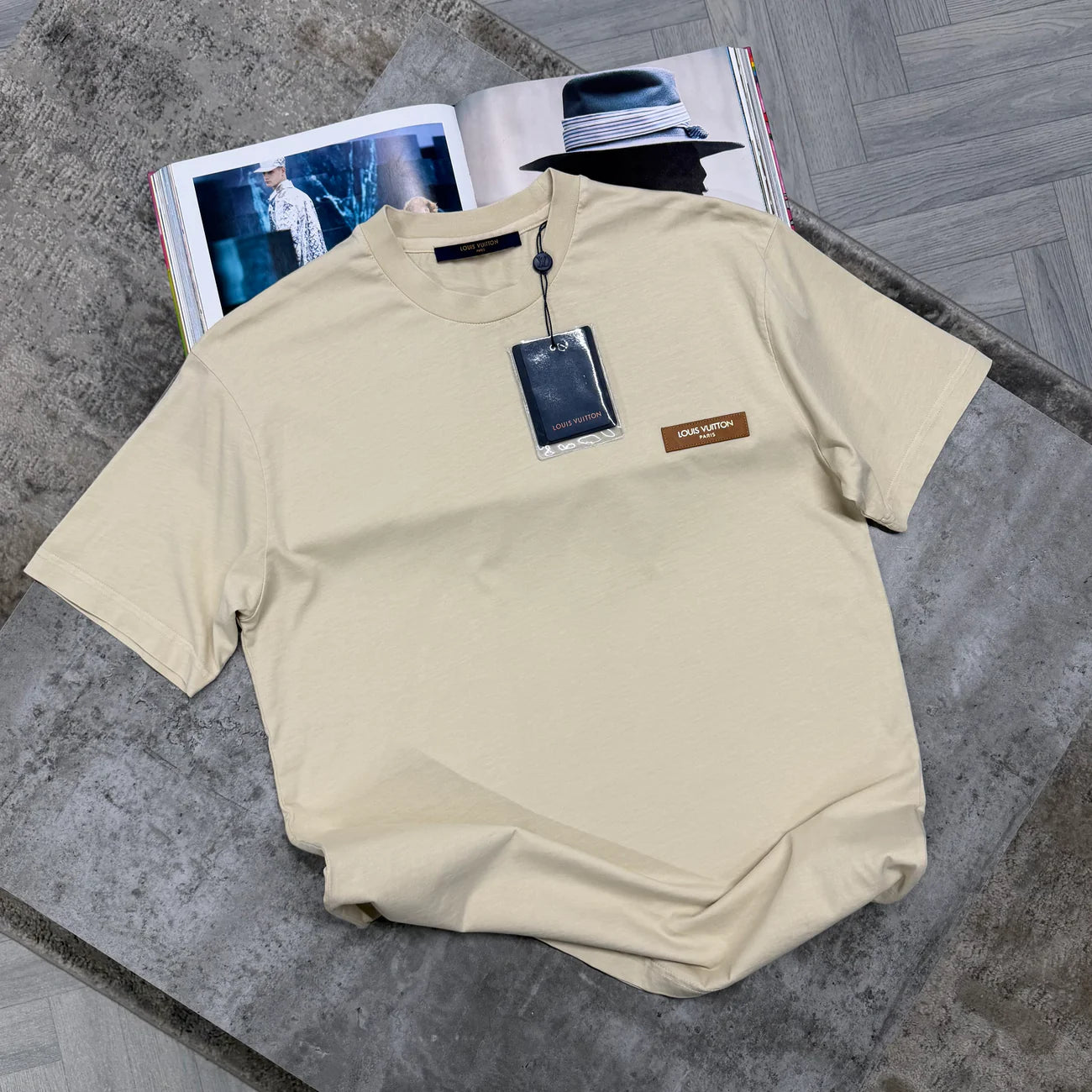 LVE TSHIRT - BEIGE