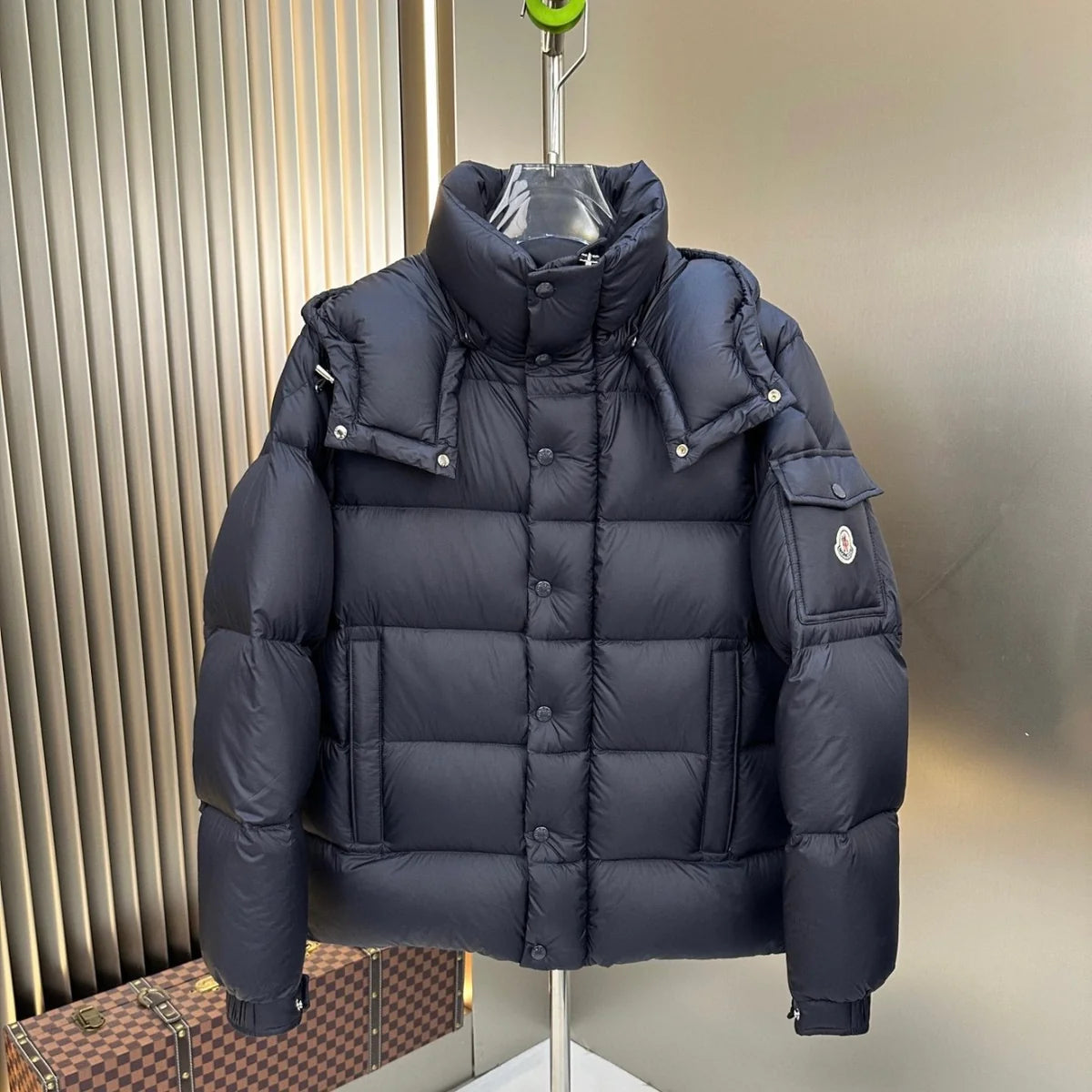 (PRE ORDER) MNCLR ARM POCKET COAT - NAVY