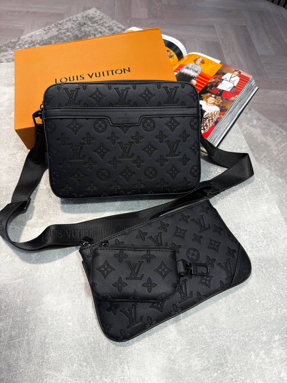 LVE TRIO MESSENGER BAG - TRIPLE BLACK