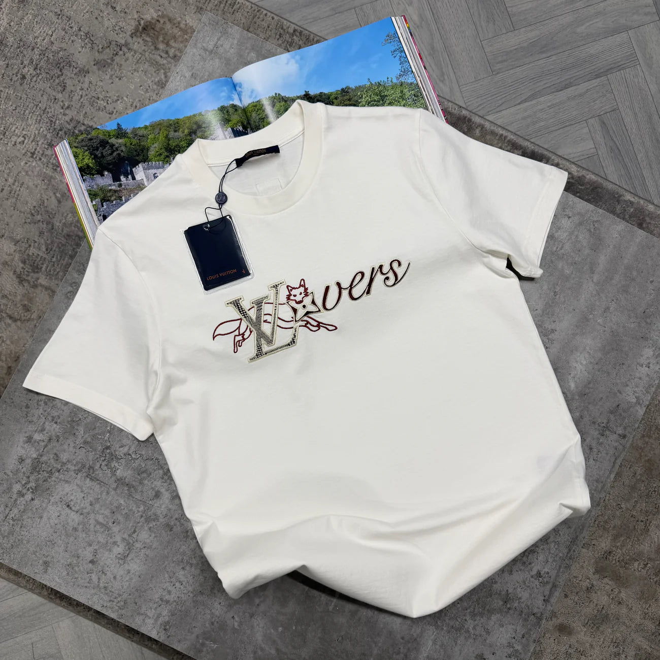 LVE CREWNECK T SHIRT - WHITE