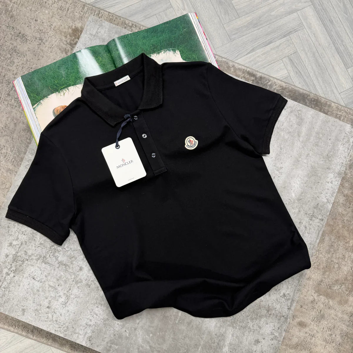 MNCLR PLEATED COLLAR POLO - BLACK