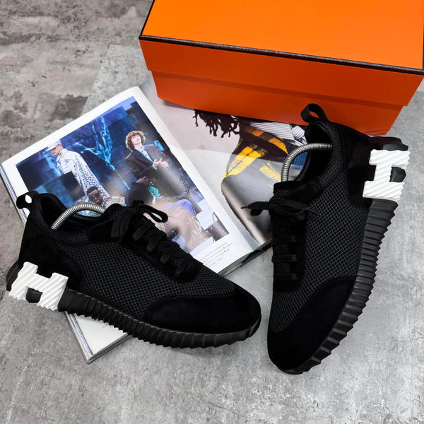 H TRAINER - BLACK / WHITE