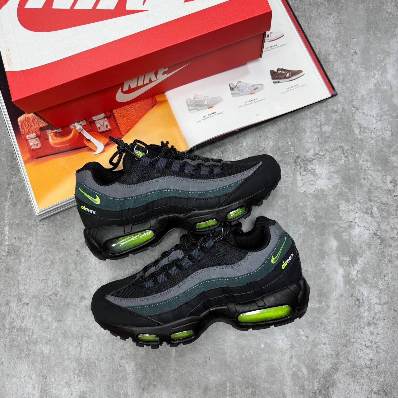 NI 95 TRAINERS - BLACK / GREEN