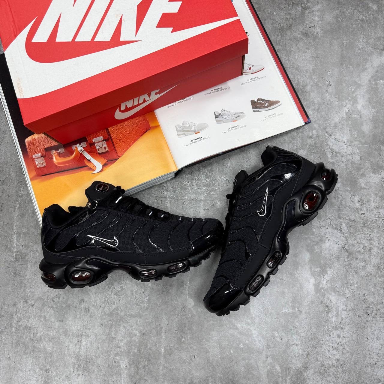 NI TN TRAINERS - NINJA BLACK