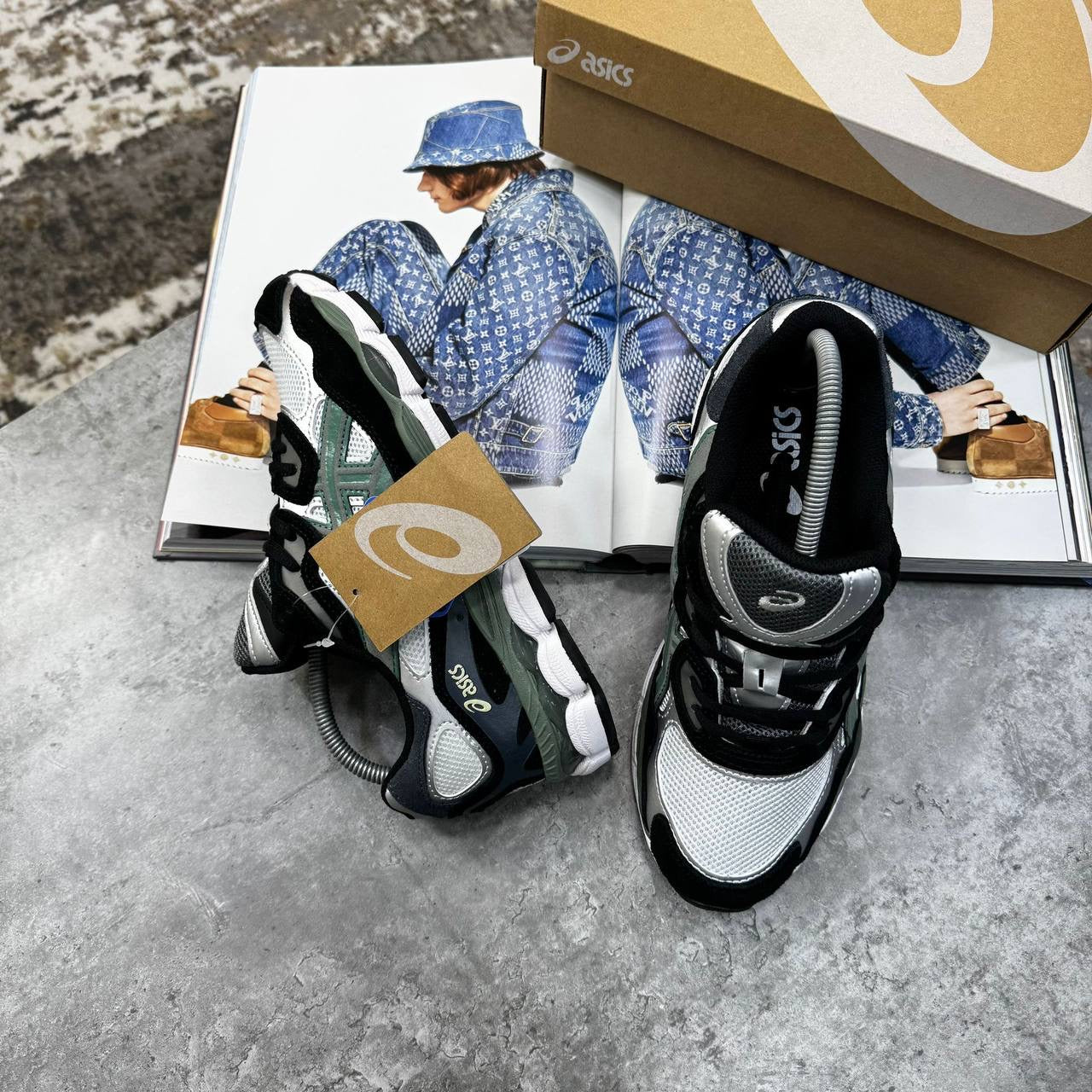 ACS GEL TRAINERS - BLACK/WHITE/GREEN