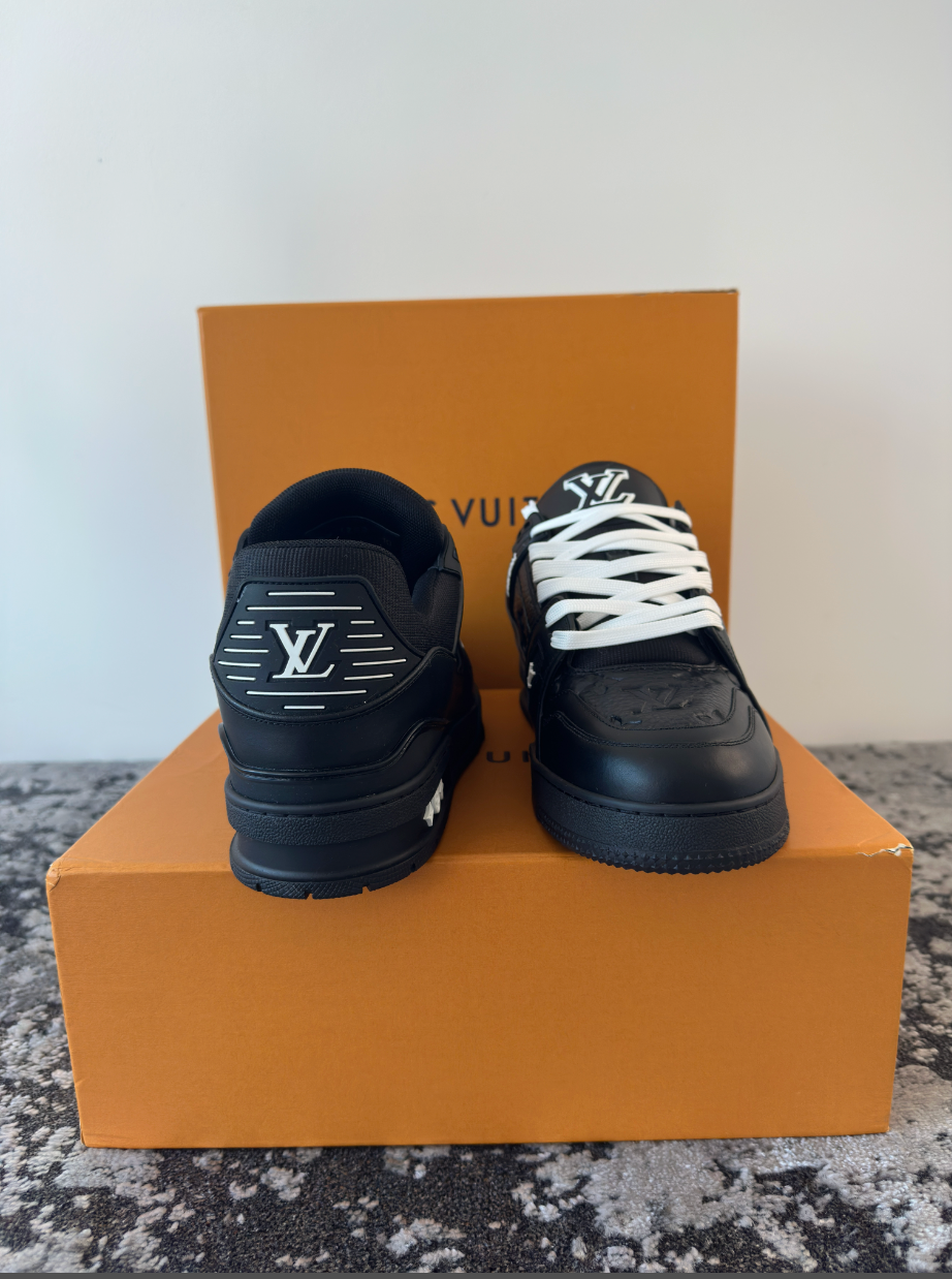 LVE TRAINERS - BLACK