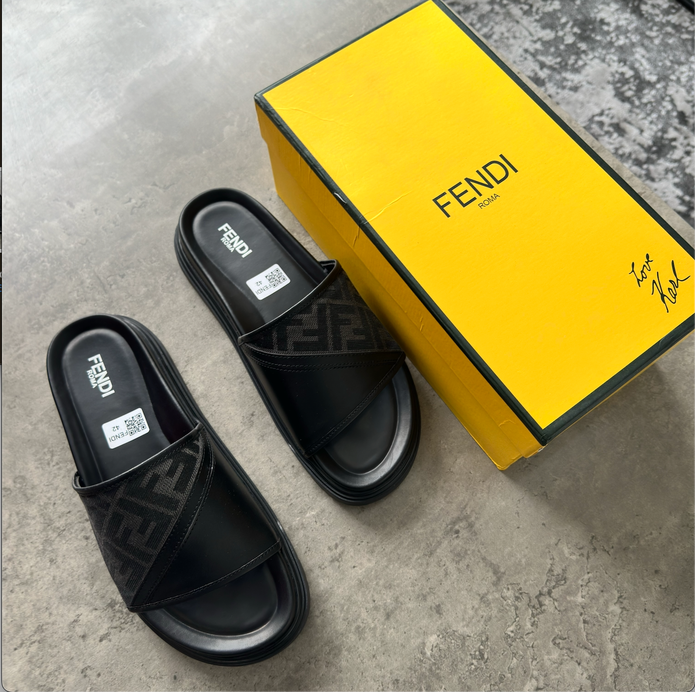 FDI DIAGONAL SLIDERS - BLACK