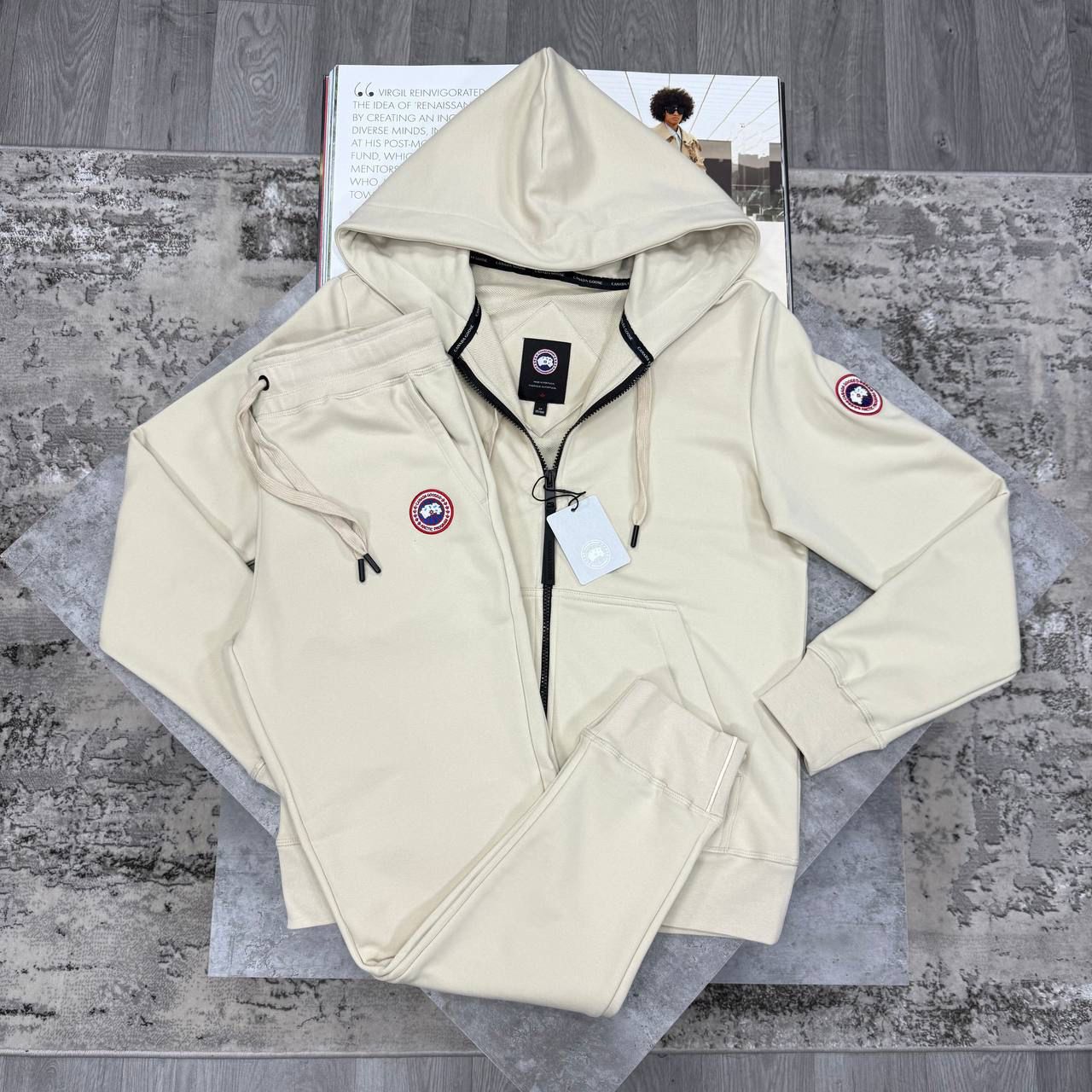 CG HURON FULL ZIP RED BADGE TRACKSUIT - BEIGE