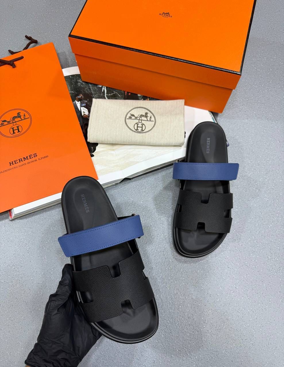 HRMS EPSOM CHYPRE SANDALS - BLACK/BLUE