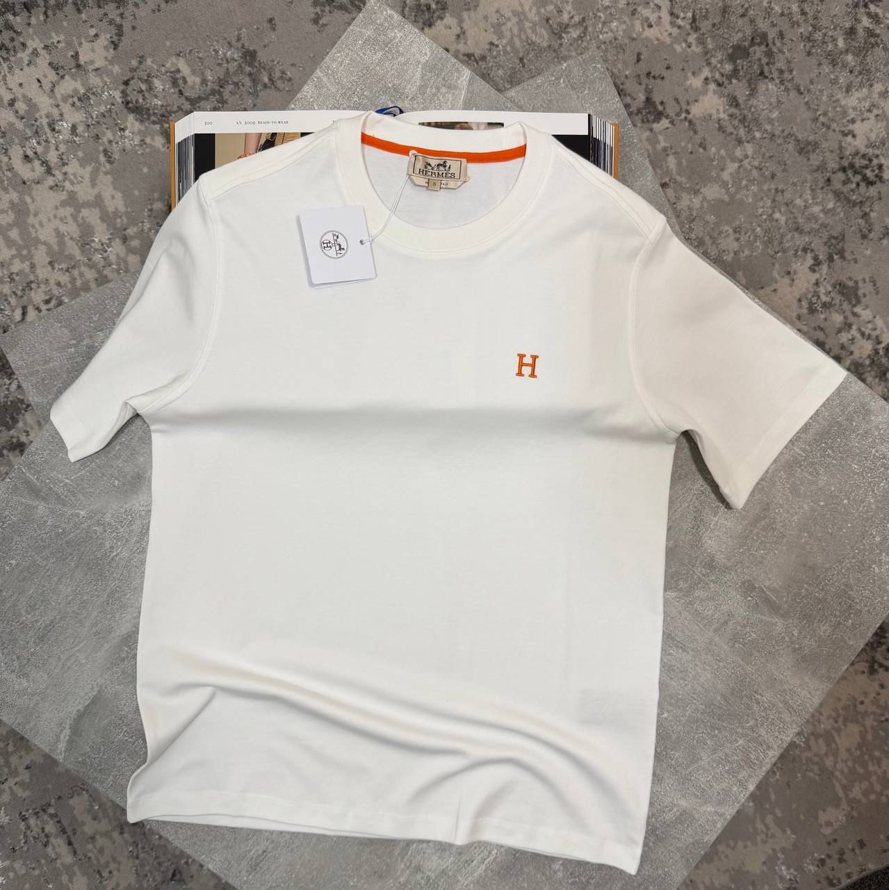 H H LOGO TSHIRT - WHITE