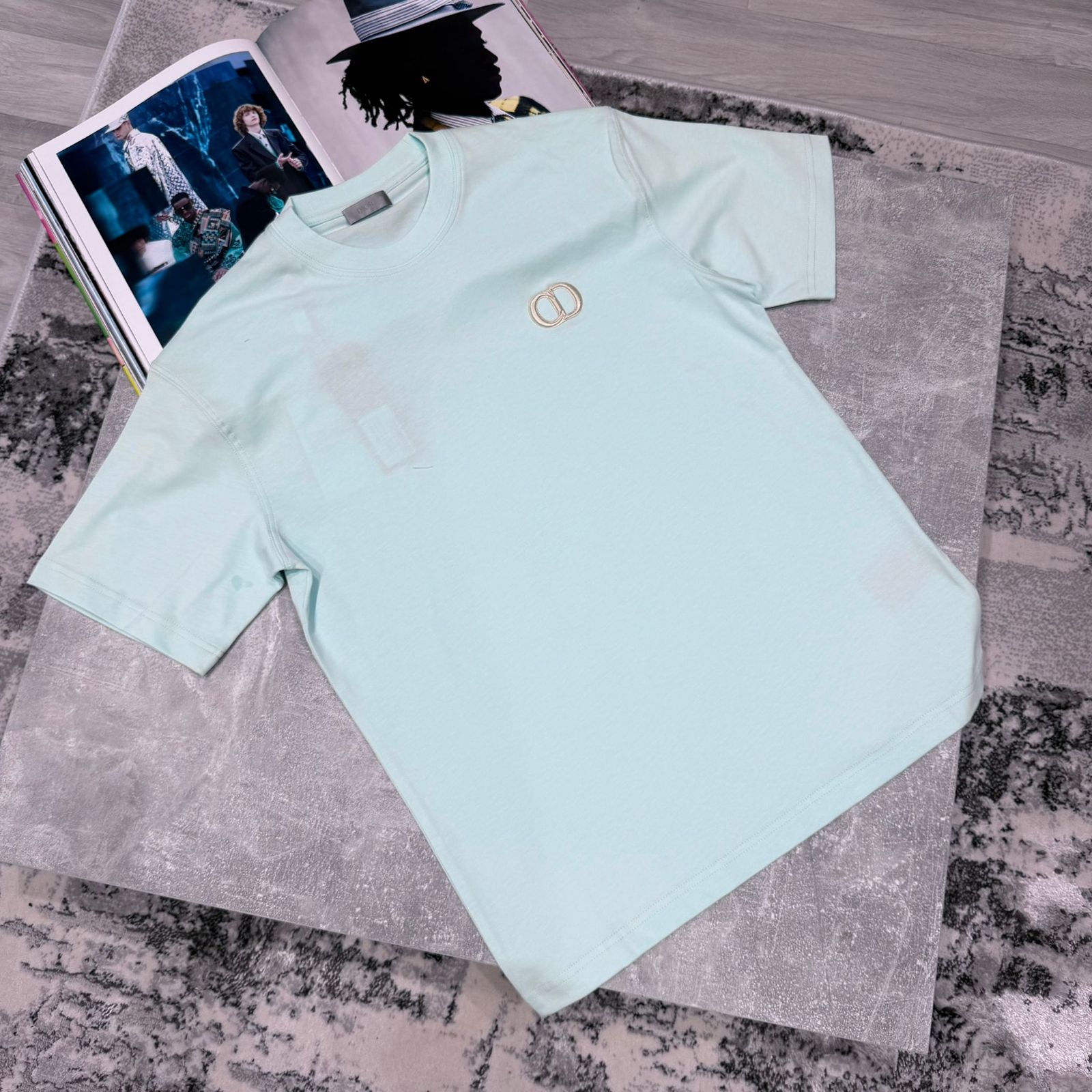 CD SMALL ICON TSHIRT - PASTEL GREEN