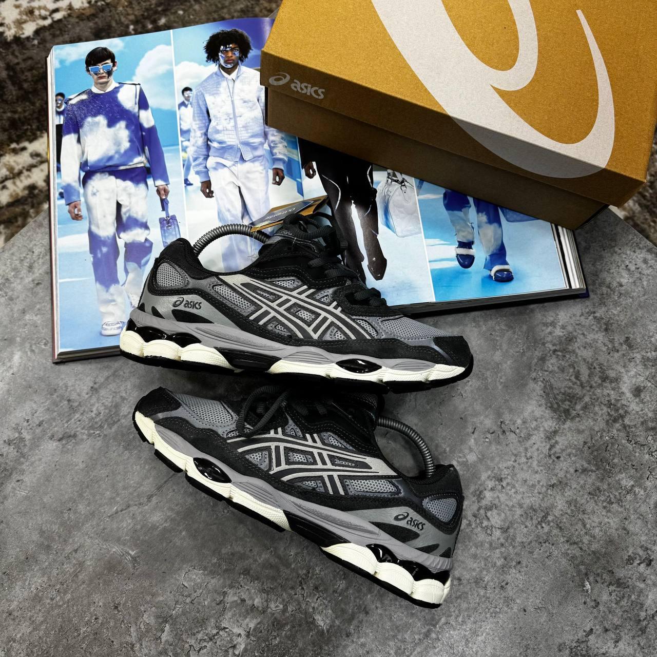 ACS GEL TRAINERS - BLACK / GRAPHITE