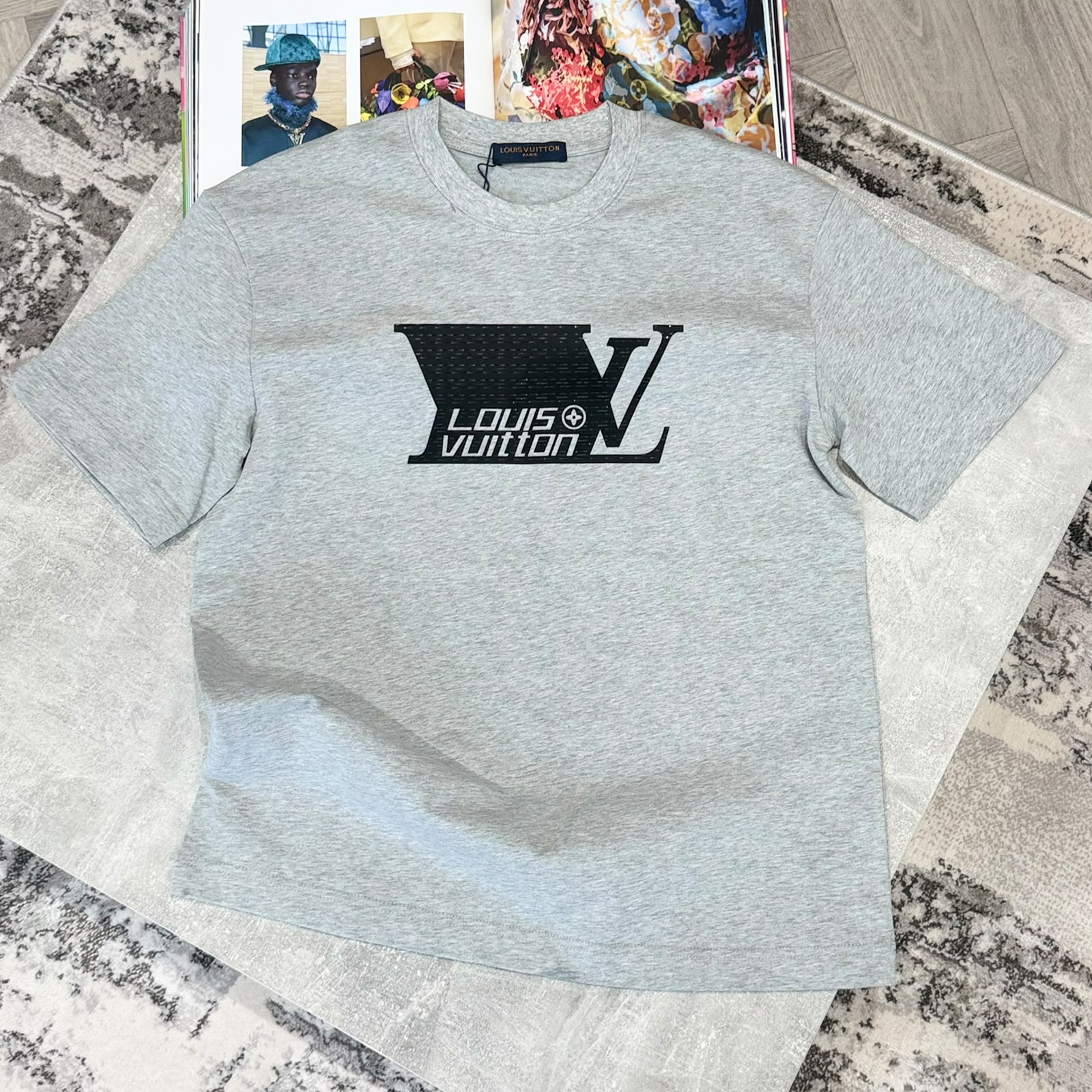 LVE PRINTED TSHIRT - GREY