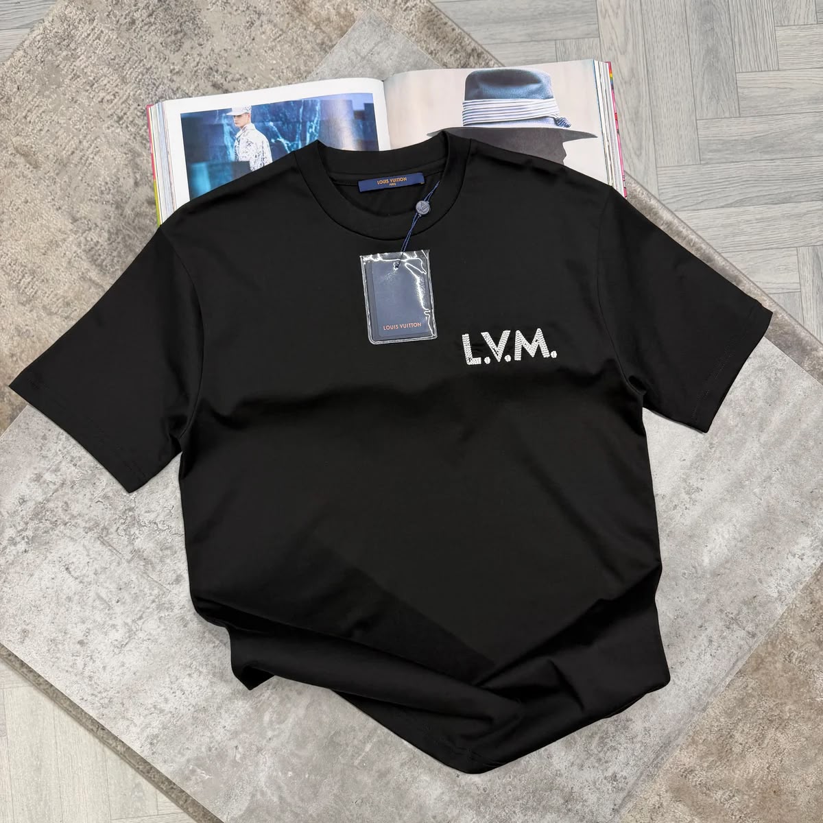 LVE LVM TSHIRT - BLACK