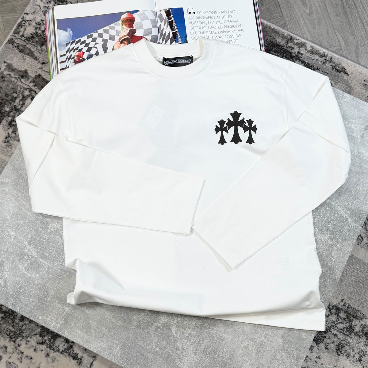 CHRTS JUMPER - WHITE