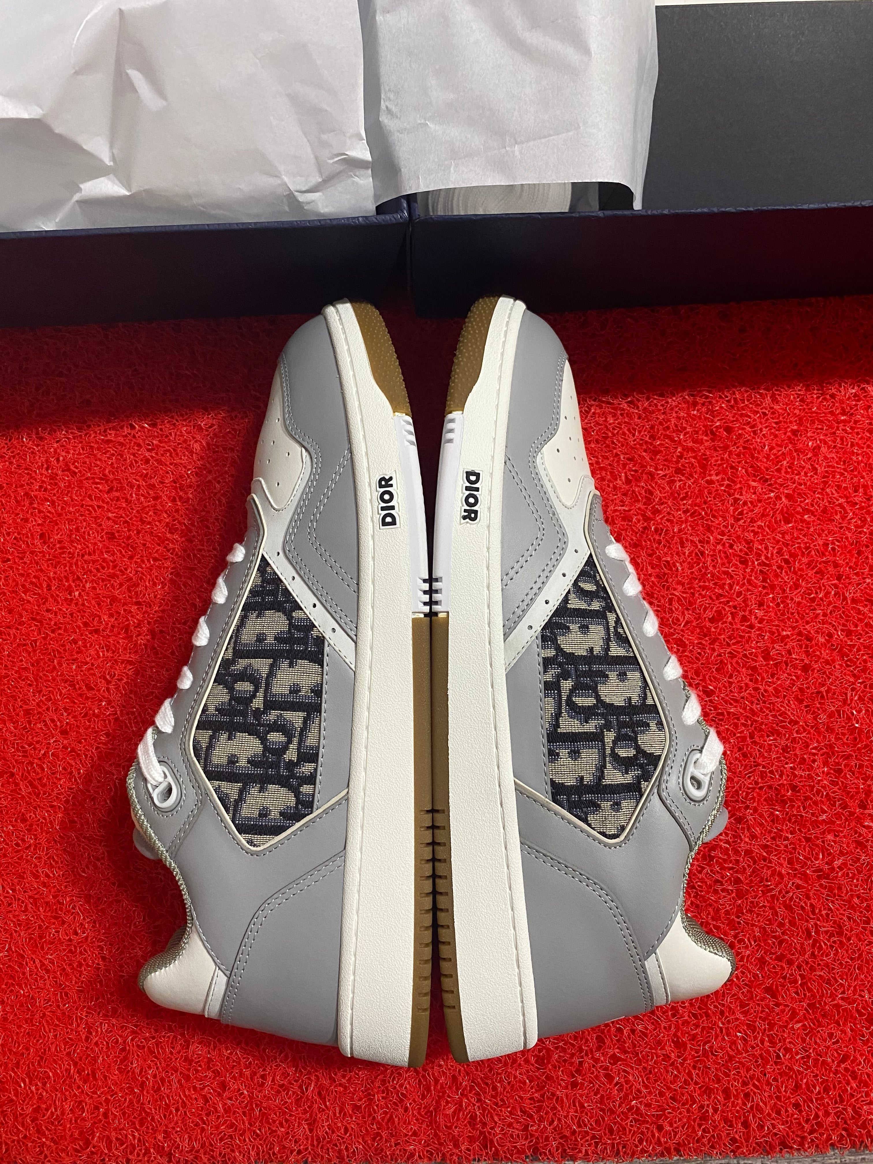 B27 TRAINER - GREY / WHITE