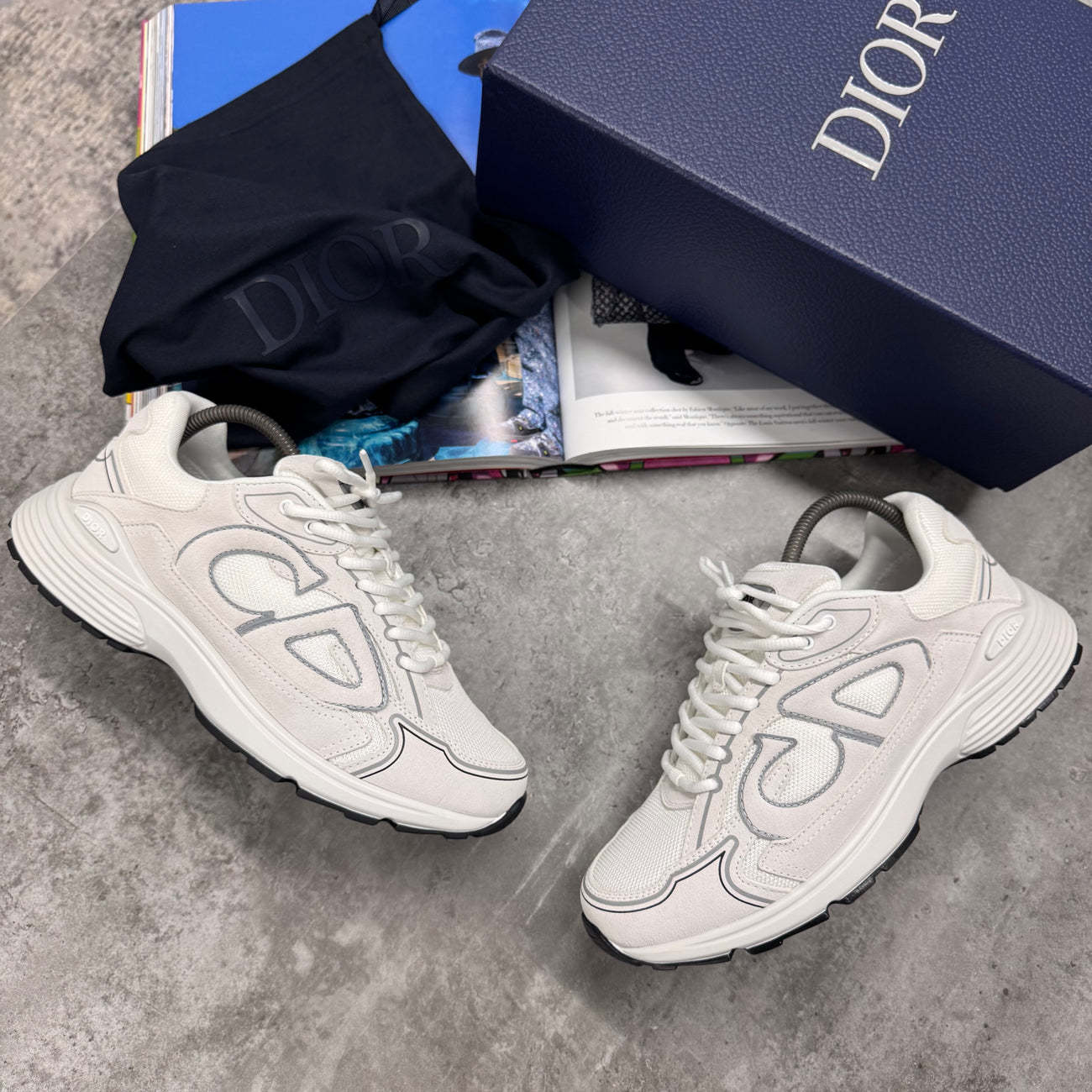 B30 TRAINER - WHITE SUEDE