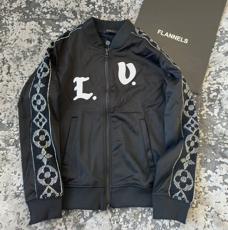LVE MONOGRAM JACKET - BLACK