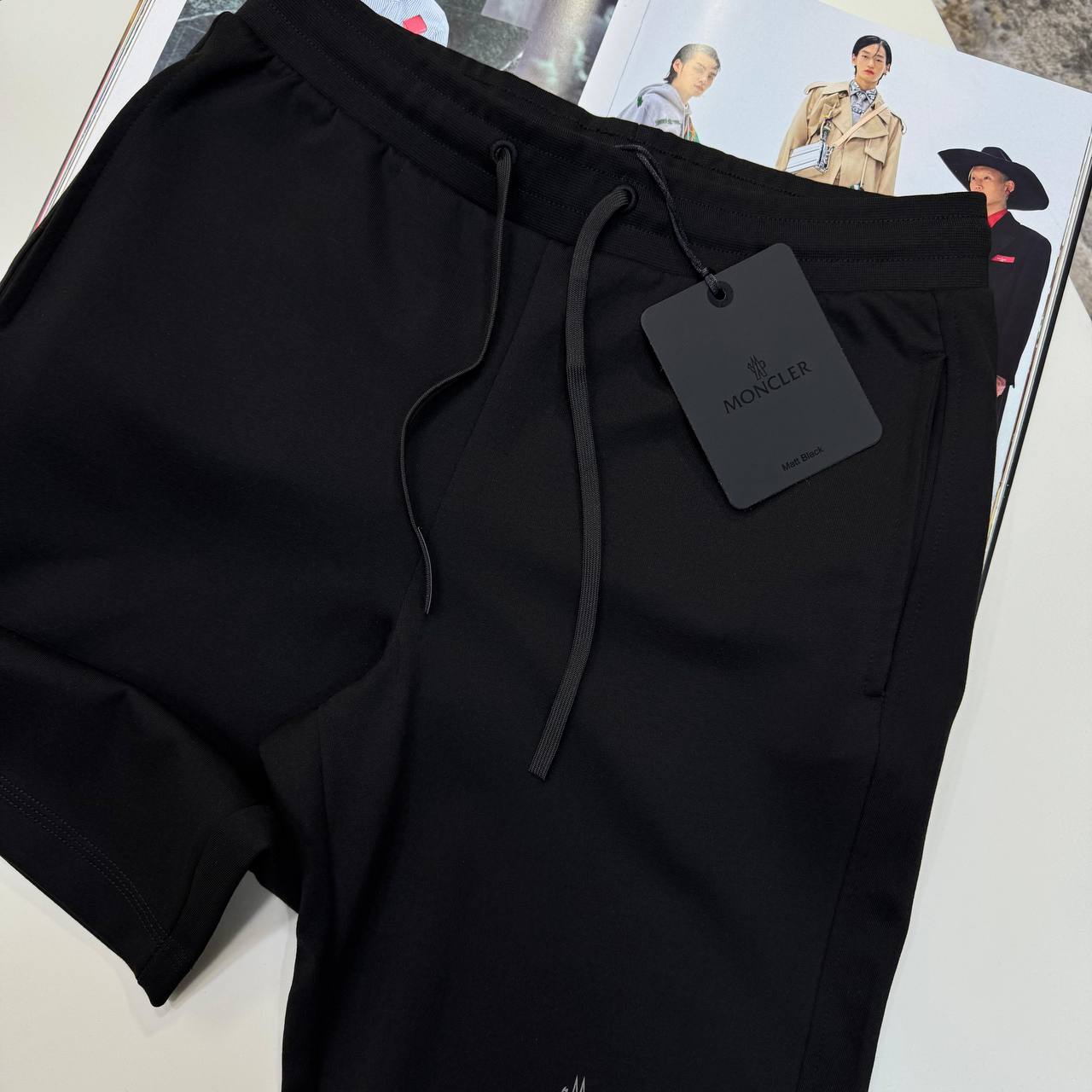 MNCLR DRAWSTRING SHORTS - BLACK