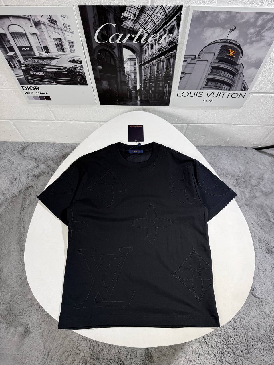 LVE MONOGRAM TSHIRT - BLACK
