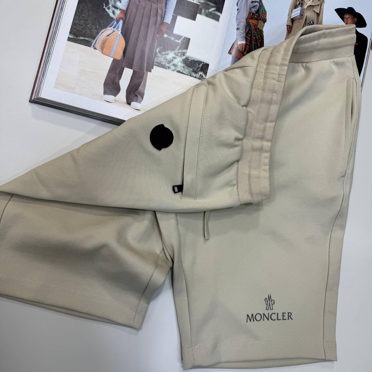 MNCLR DRAWSTRING SHORTS - BEIGE