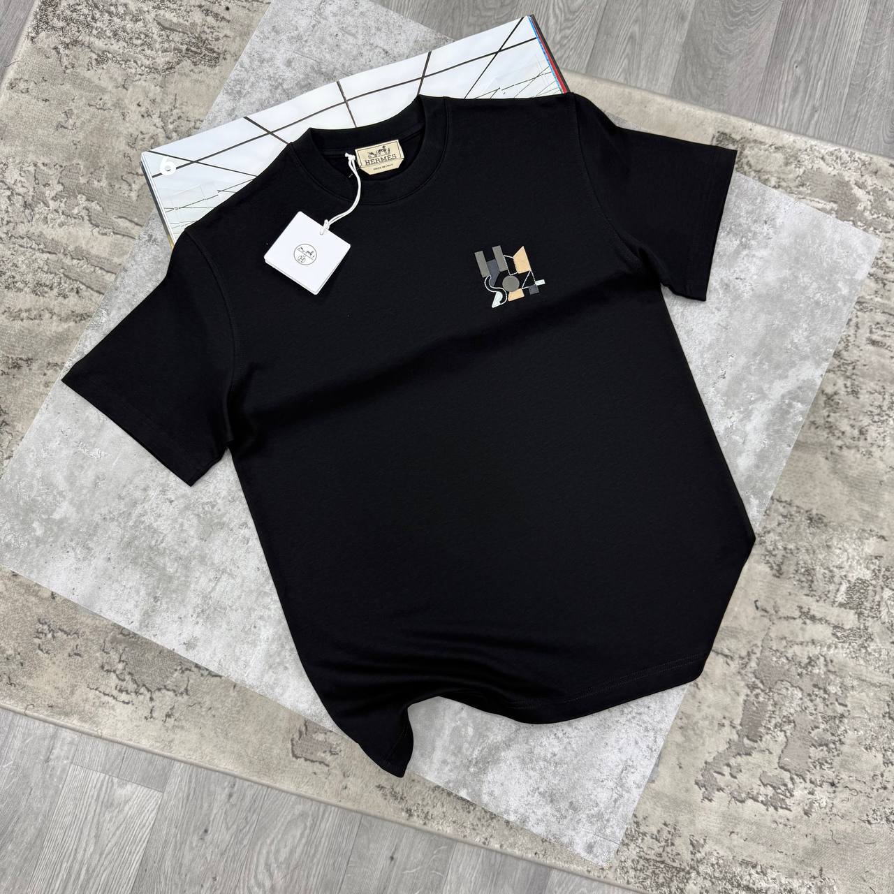 H PUZZLE TSHIRT - BLACK