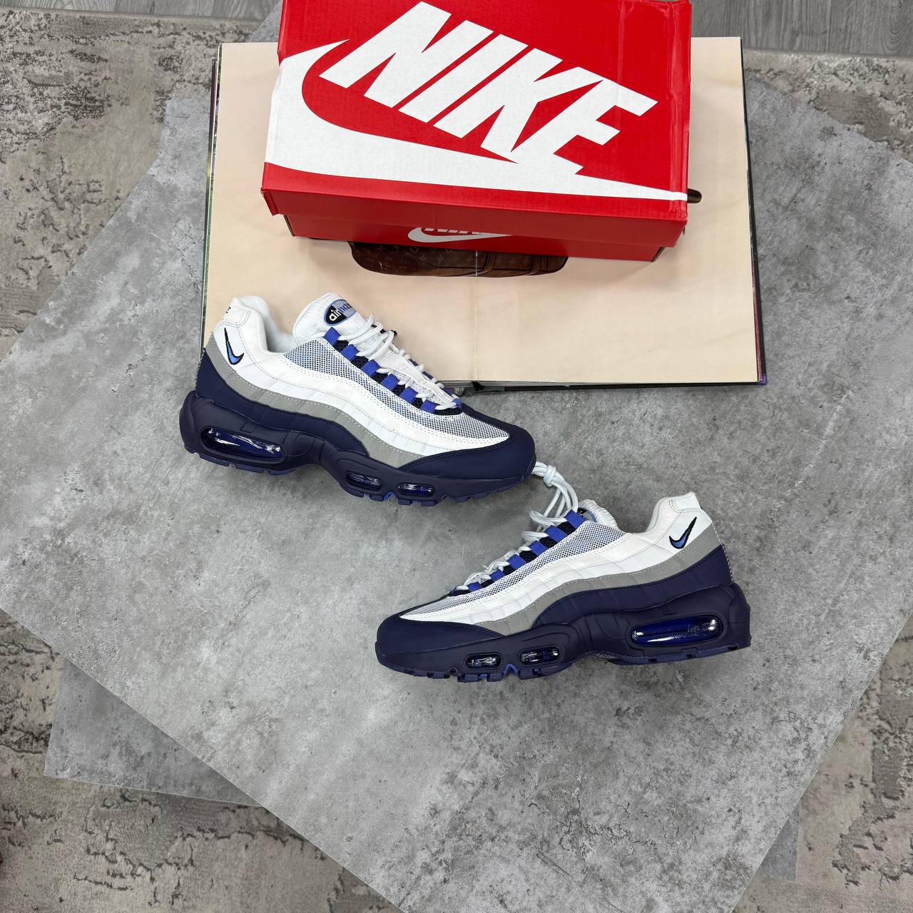 NI 95 TRAINERS - WHITE/NAVY/GREY