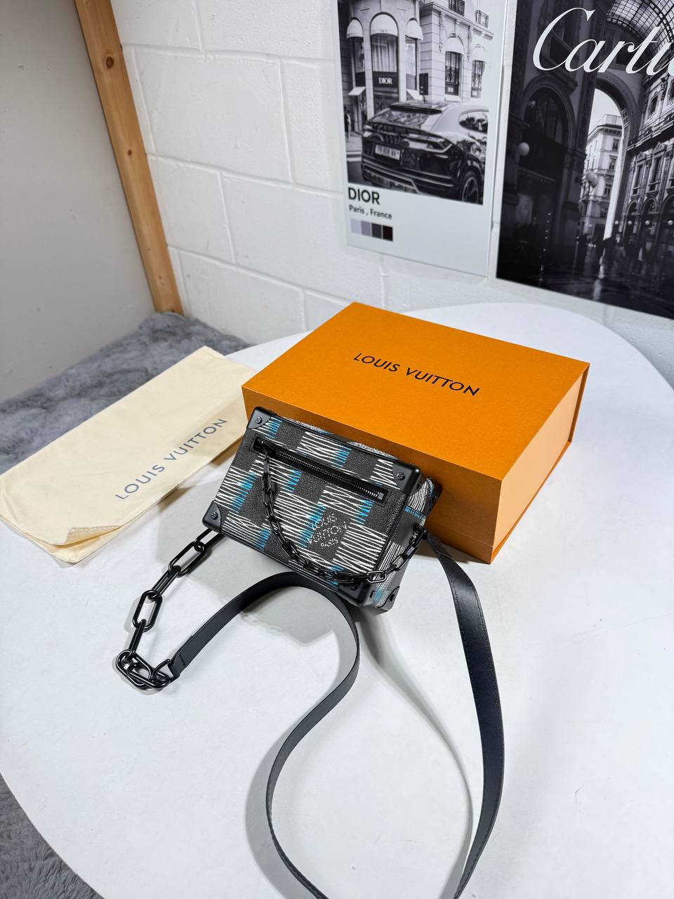 LVE MESSENGER BAG - BLUE/BLACK